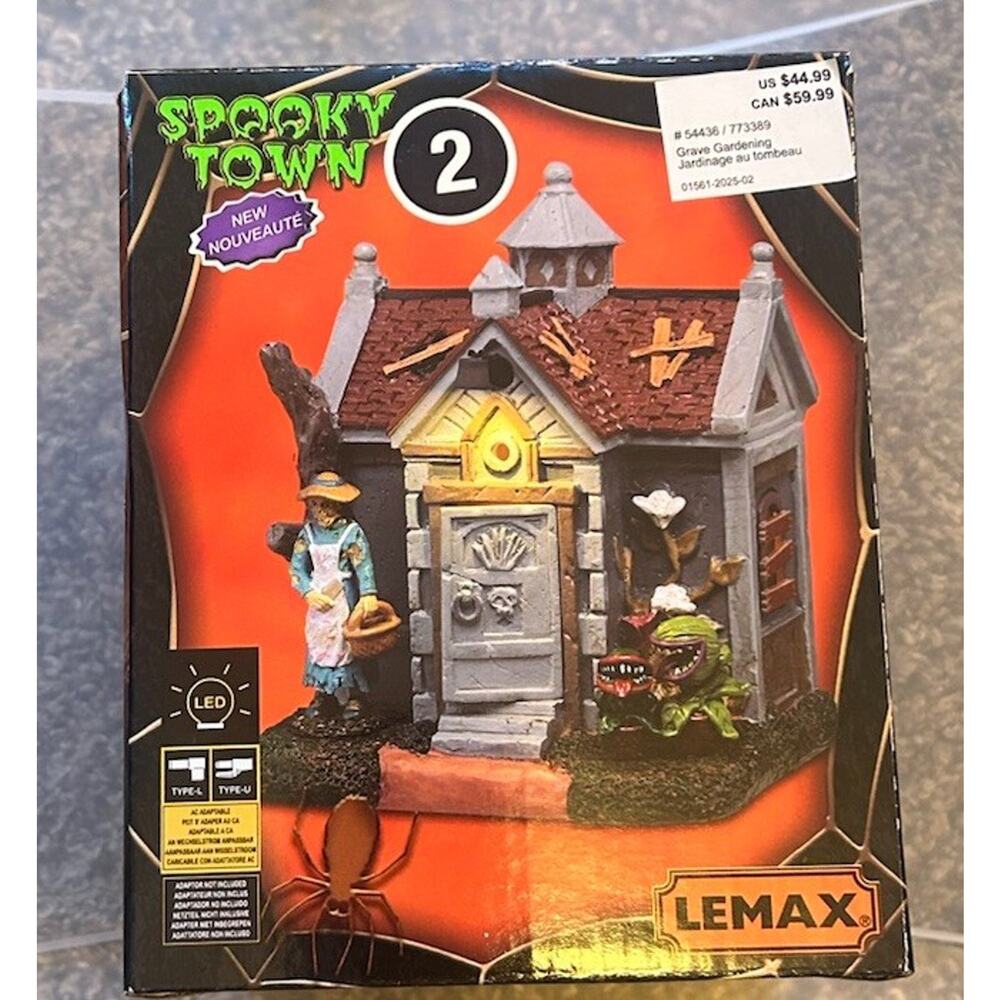 NEW Lemax Spooky Town Halloween Village Grave Gardening 54436